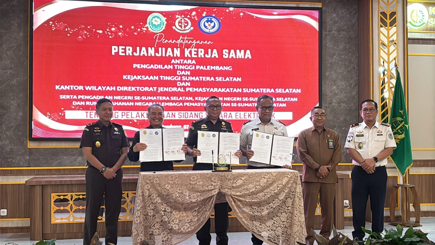 Dokumentasi penandatanganan perjanjian kerja sama persidangan secara elektronik di Kejati Sumsel, 7 Juli 2026.